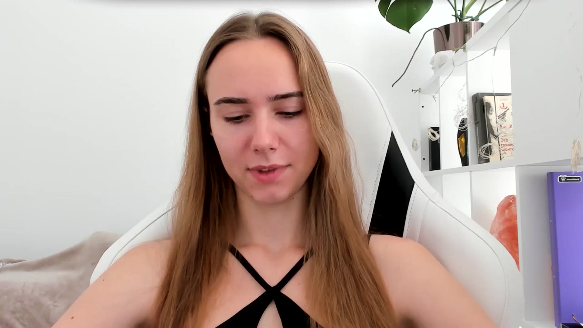 Gallery image thumbnail from OhAlisa's myfreecams stream on, 07/16/2025, 08:46 image 3 of 20
