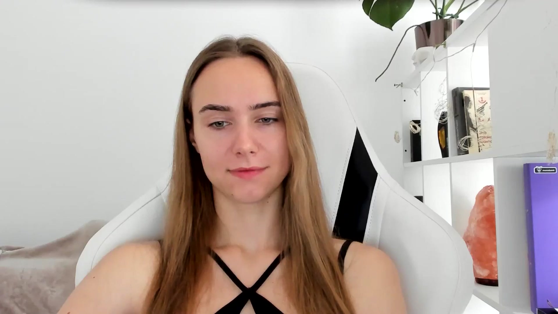 Gallery image thumbnail from OhAlisa's myfreecams stream on, 07/16/2025, 08:46 image 20 of 20