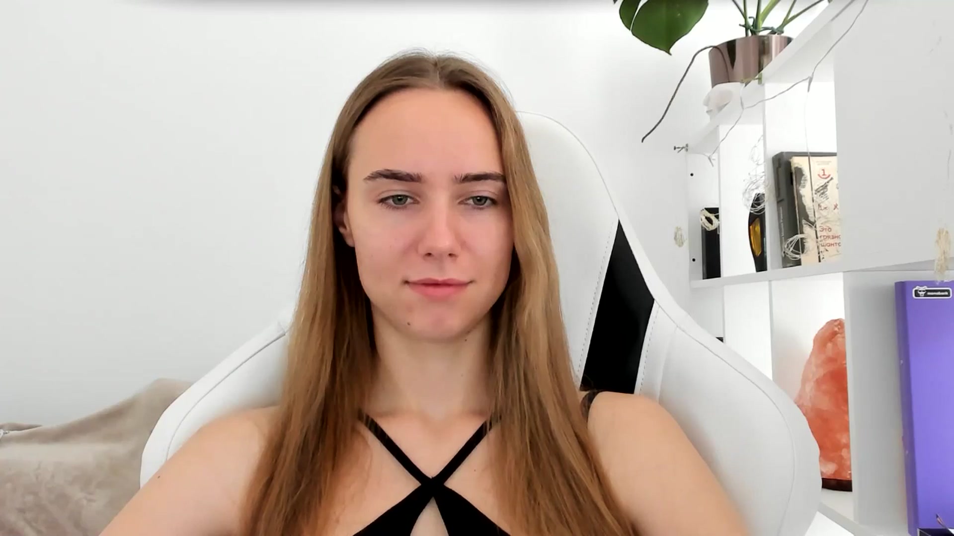 Gallery image thumbnail from OhAlisa's myfreecams stream on, 07/16/2025, 08:46 image 16 of 20