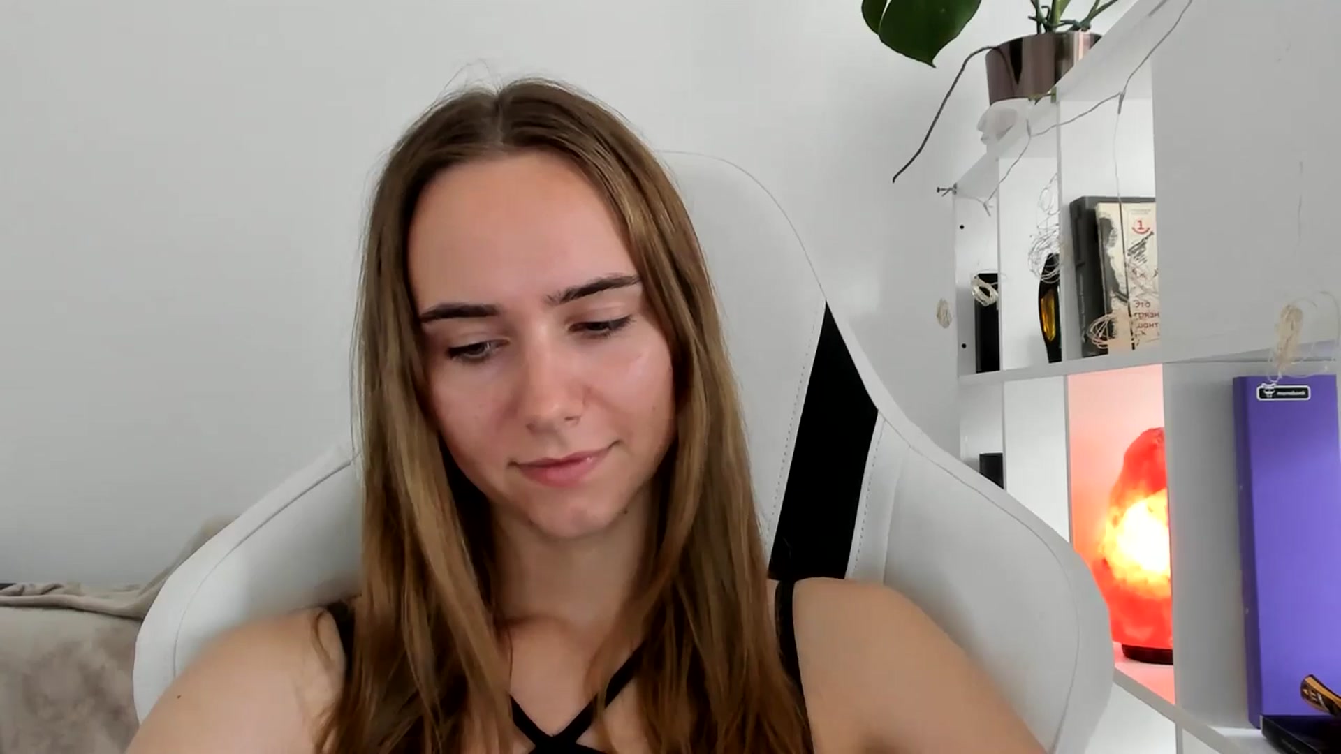 Gallery image thumbnail from OhAlisa's myfreecams stream on, 07/16/2025, 15:24 image 6 of 20