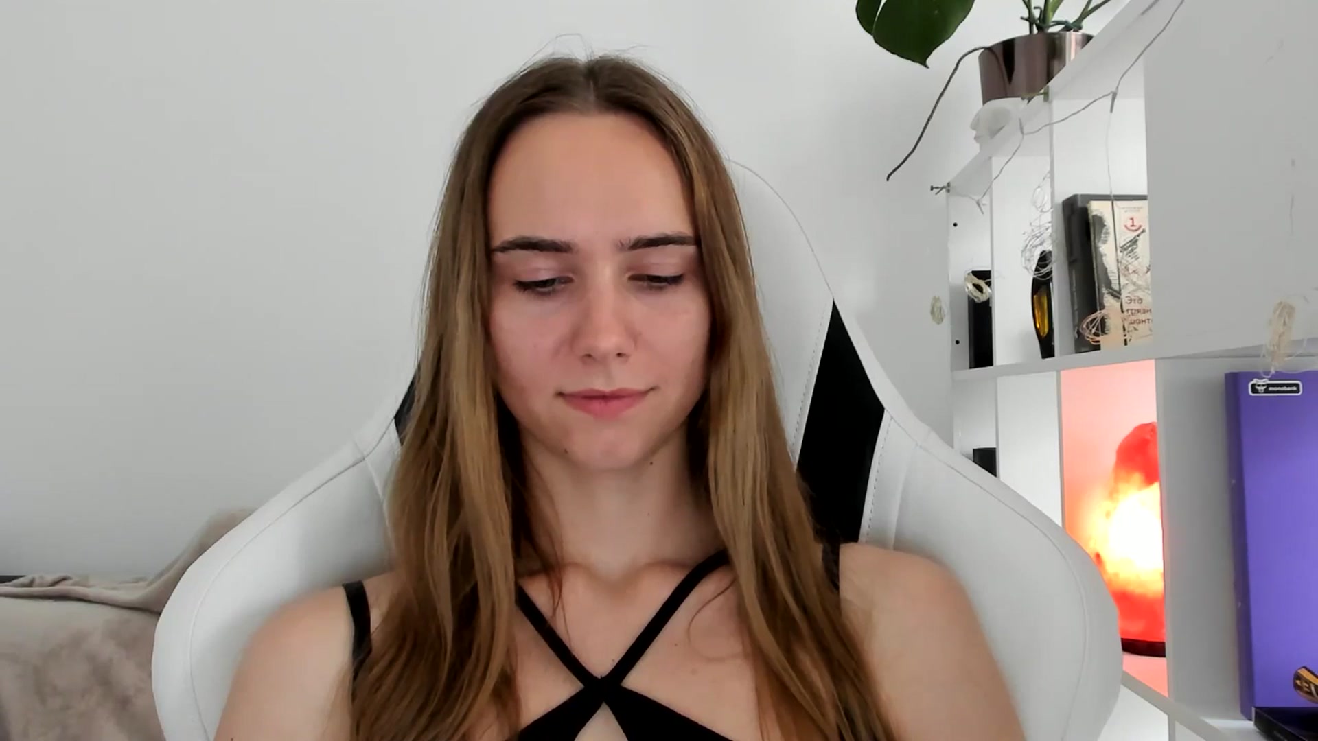 Gallery image thumbnail from OhAlisa's myfreecams stream on, 07/16/2025, 15:24 image 14 of 20