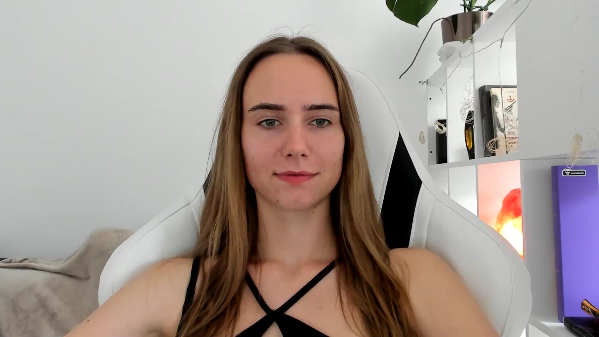 Gallery image thumbnail from OhAlisa's myfreecams stream on, 07/16/2025, 15:24 image 4 of 20