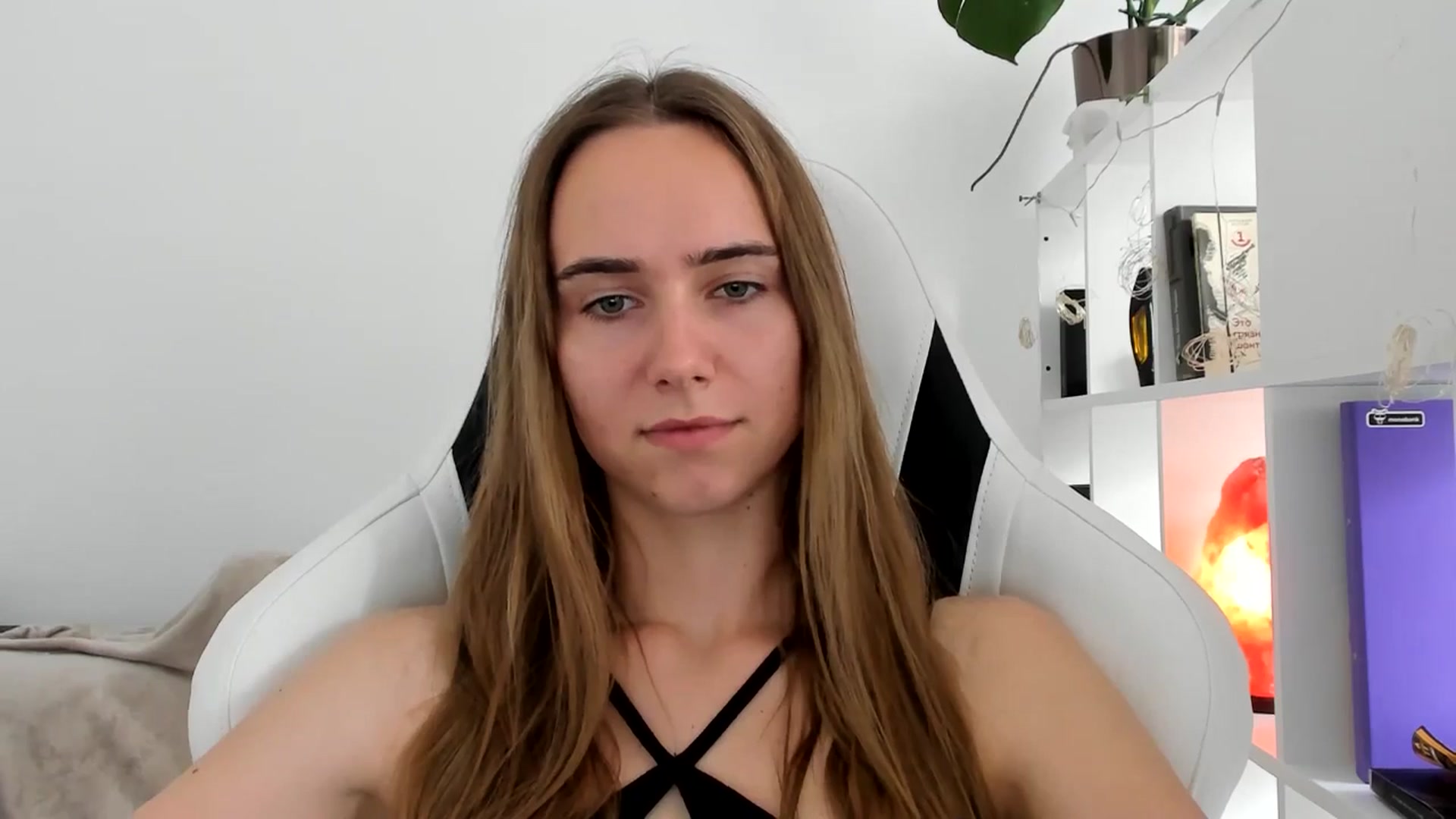 Gallery image thumbnail from OhAlisa's myfreecams stream on, 07/16/2025, 15:24 image 3 of 20