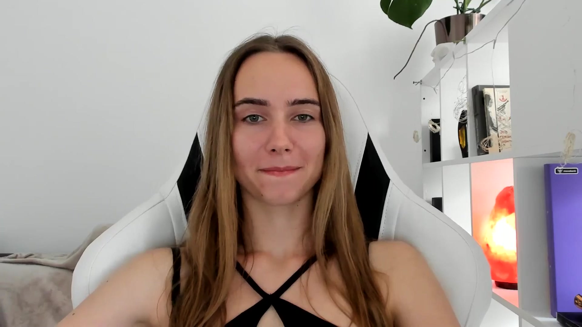 Gallery image thumbnail from OhAlisa's myfreecams stream on, 07/16/2025, 15:24 image 10 of 20