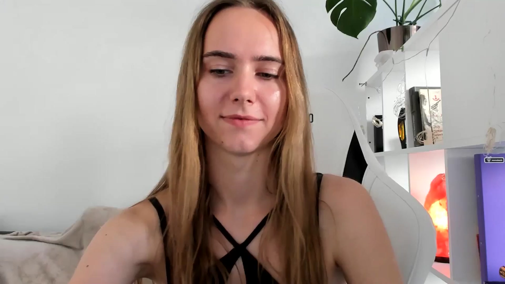 Gallery image thumbnail from OhAlisa's myfreecams stream on, 07/16/2025, 15:53 image 17 of 20