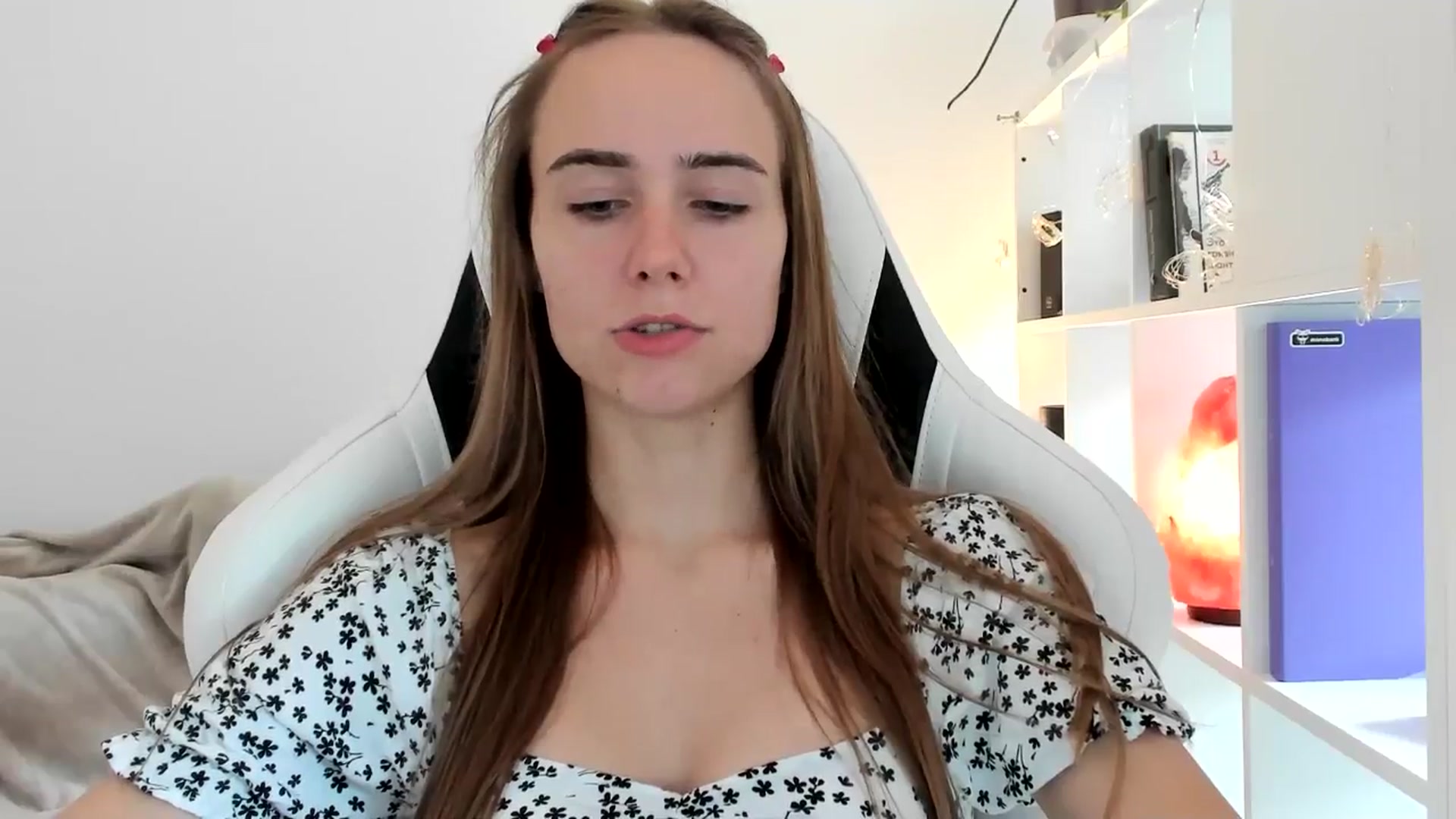Gallery image thumbnail from OhAlisa's myfreecams stream on, 07/17/2025, 15:43 image 7 of 20