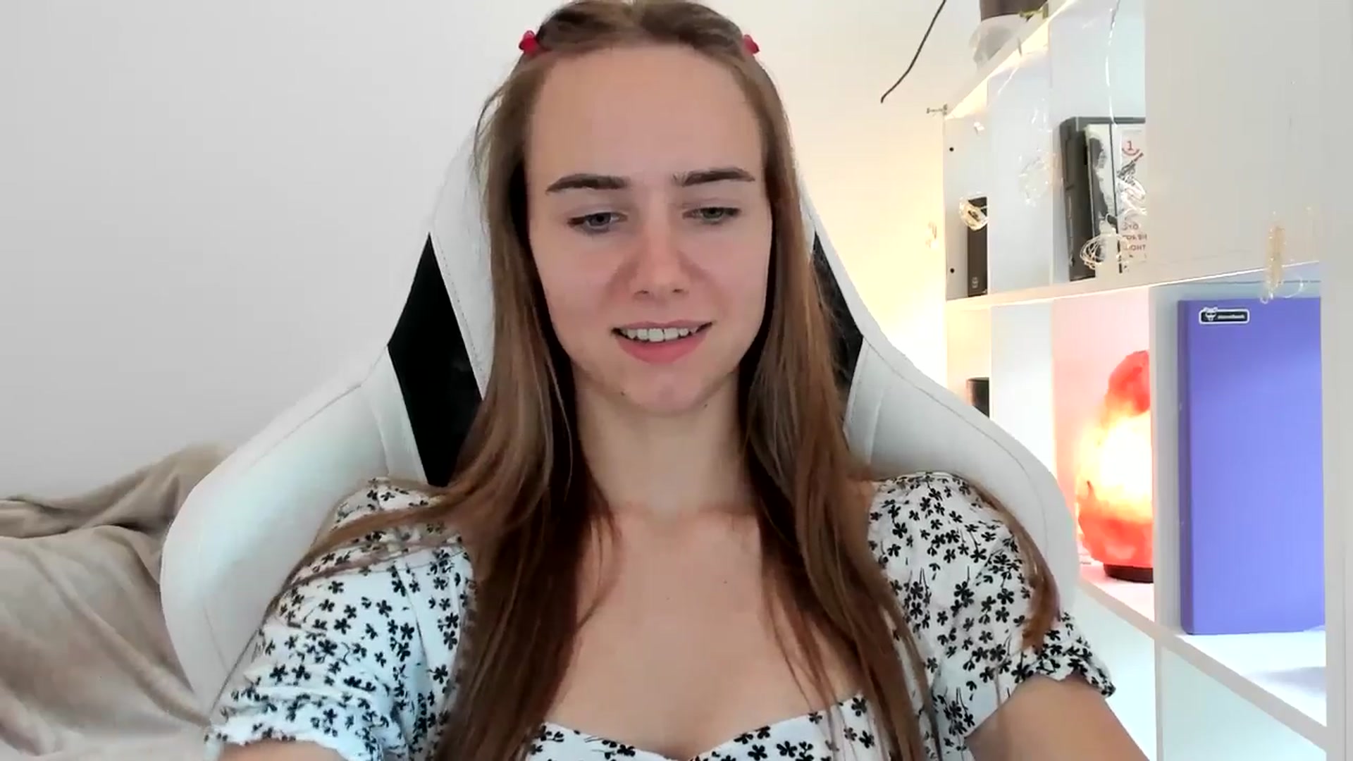 Gallery image thumbnail from OhAlisa's myfreecams stream on, 07/17/2025, 15:43 image 12 of 20