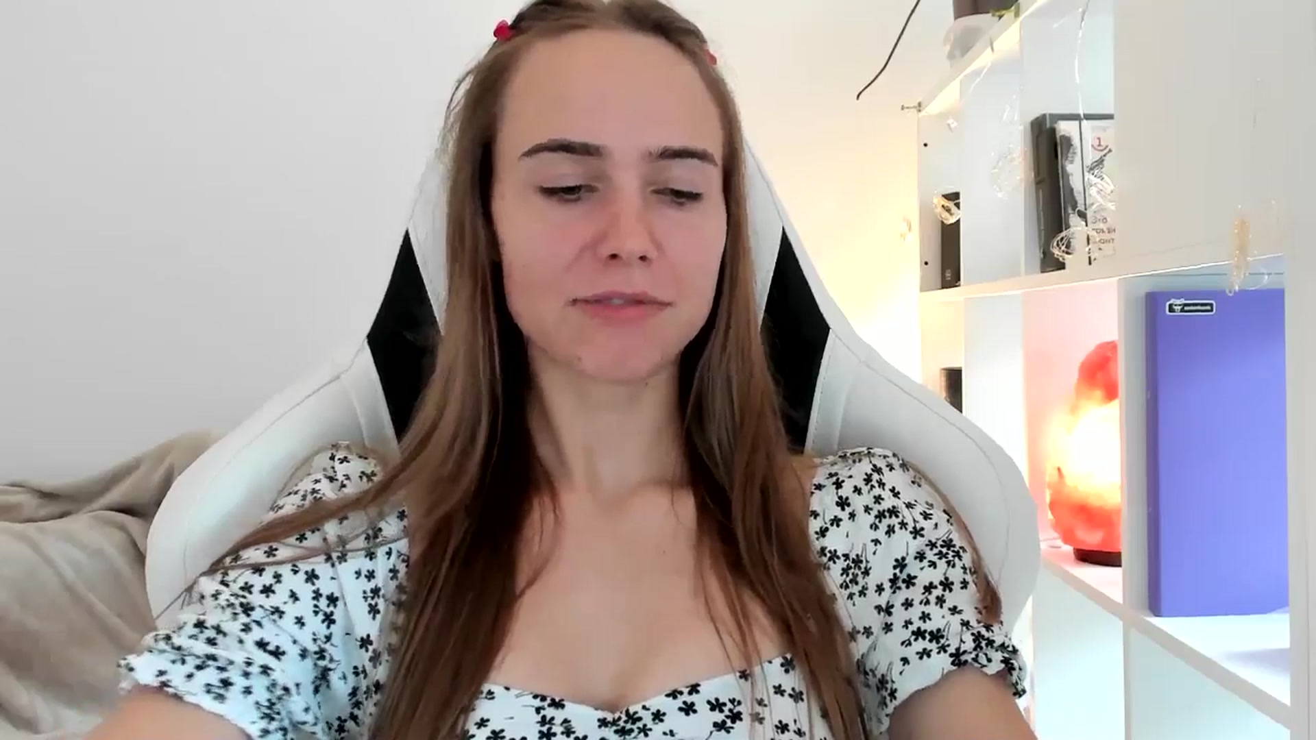 Gallery image thumbnail from OhAlisa's myfreecams stream on, 07/17/2025, 15:43 image 14 of 20