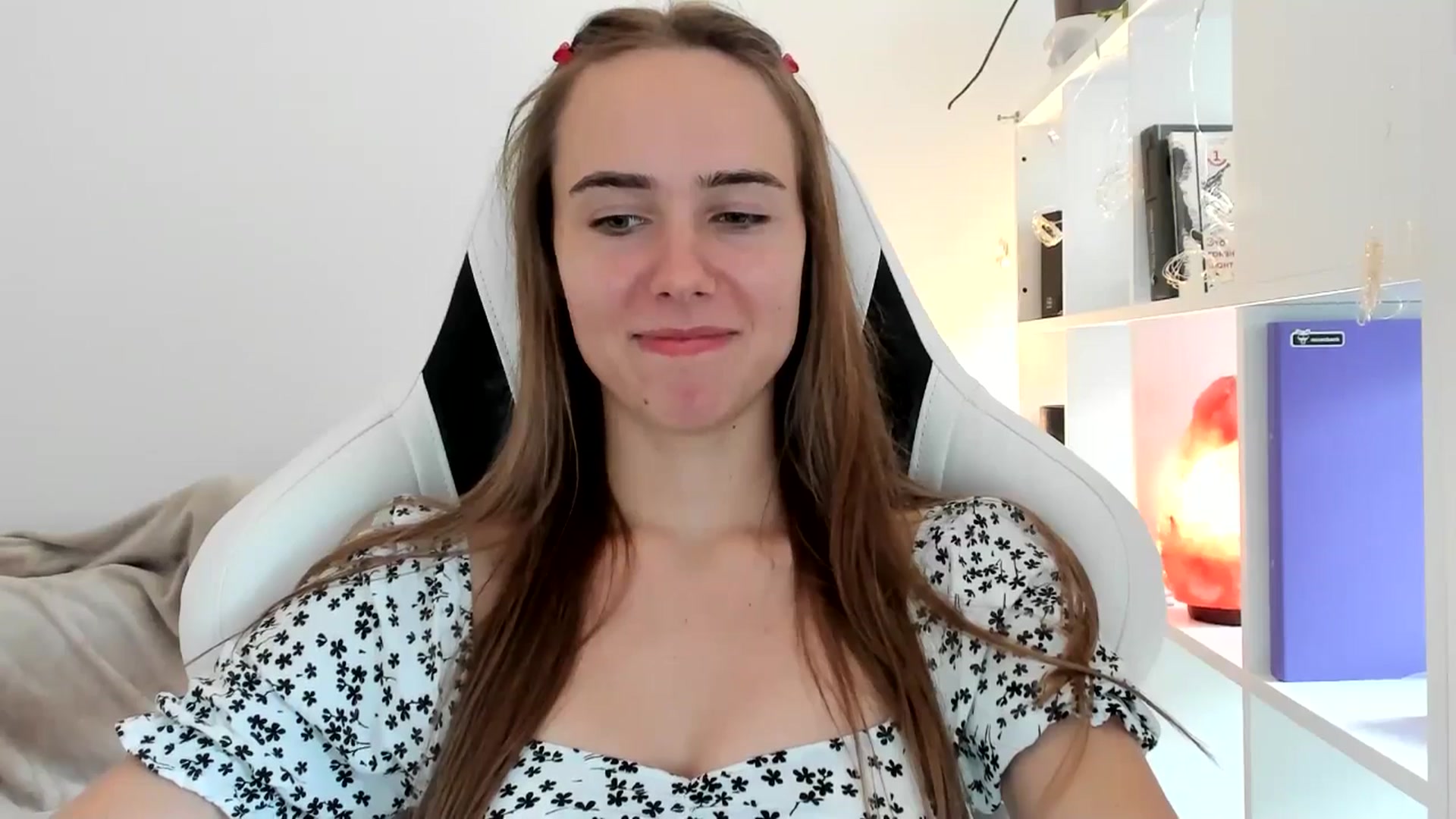Gallery image thumbnail from OhAlisa's myfreecams stream on, 07/17/2025, 15:43 image 10 of 20