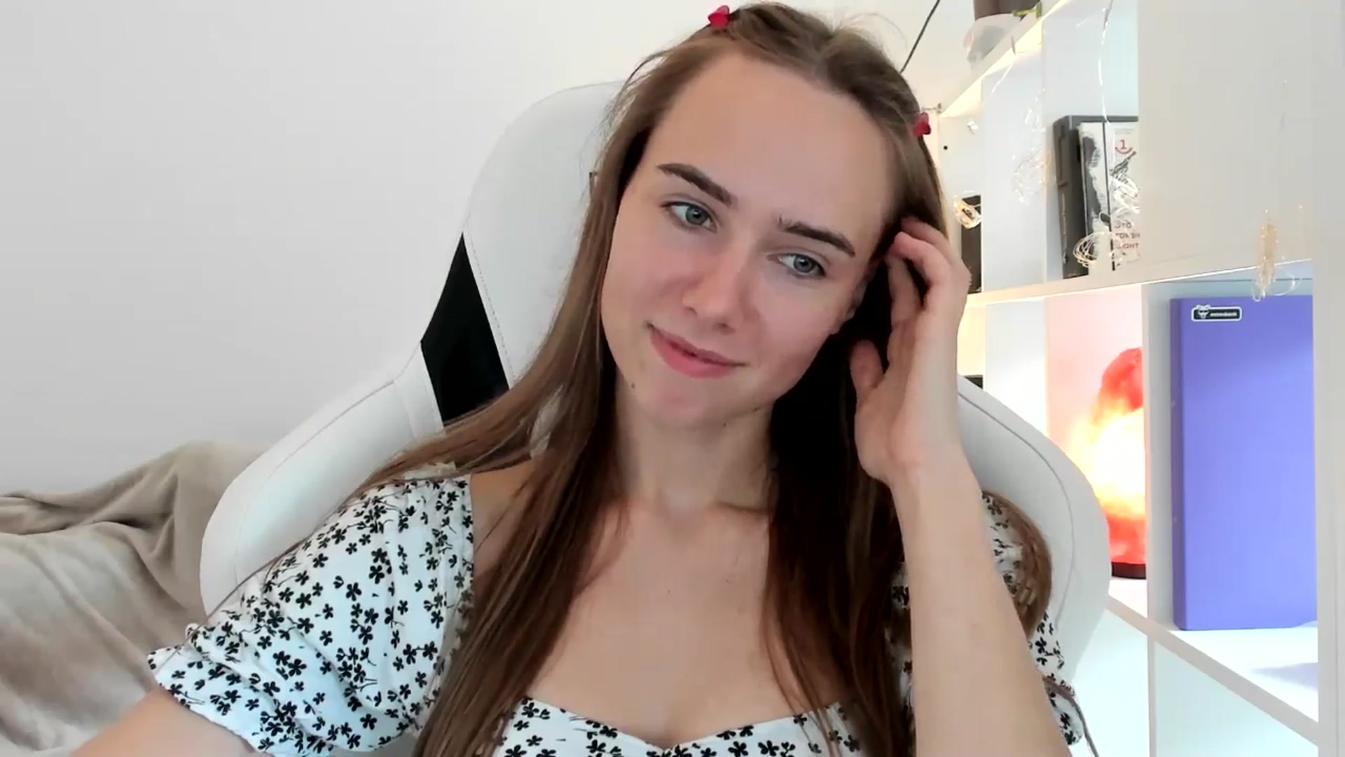 Gallery image thumbnail from OhAlisa's myfreecams stream on, 07/17/2025, 15:43 image 8 of 20