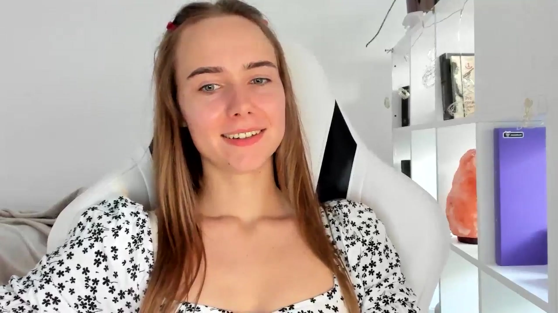 Gallery image thumbnail from OhAlisa's myfreecams stream on, 07/17/2025, 17:16 image 13 of 20