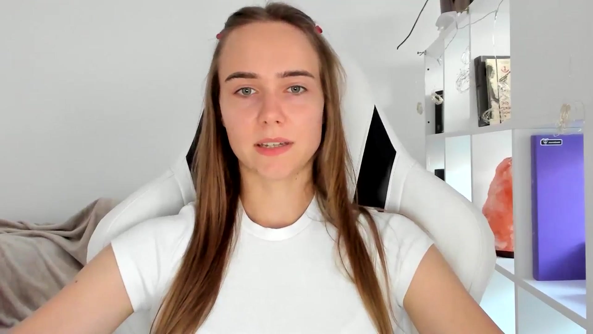 Gallery image thumbnail from OhAlisa's myfreecams stream on, 07/17/2025, 17:59 image 18 of 20