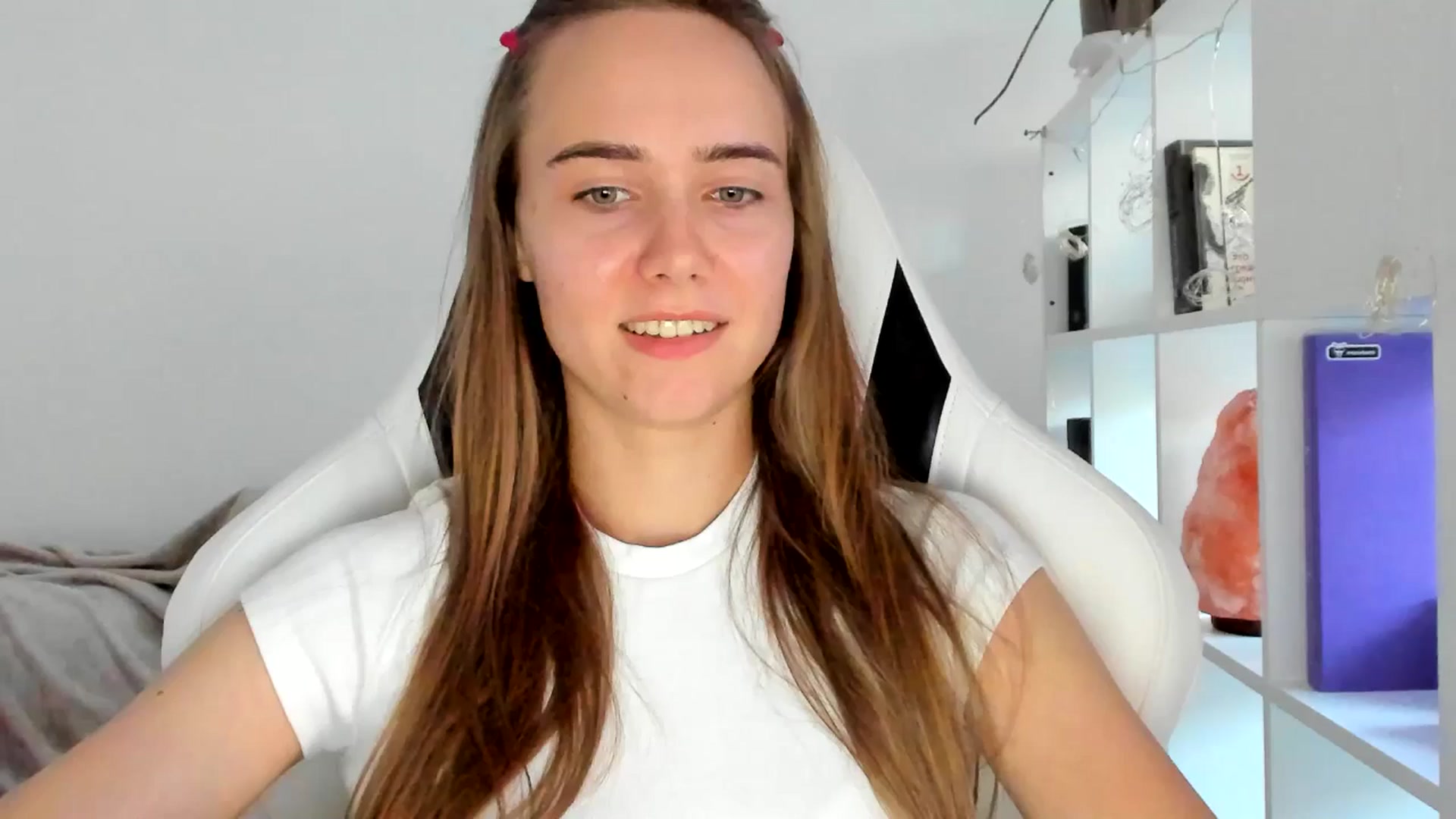 Gallery image thumbnail from OhAlisa's myfreecams stream on, 07/17/2025, 18:48 image 1 of 20