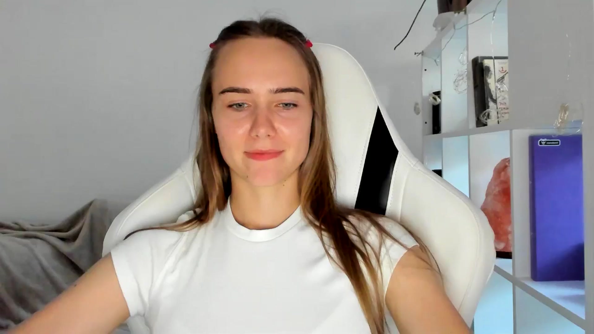 Gallery image thumbnail from OhAlisa's myfreecams stream on, 07/17/2025, 18:48 image 7 of 20