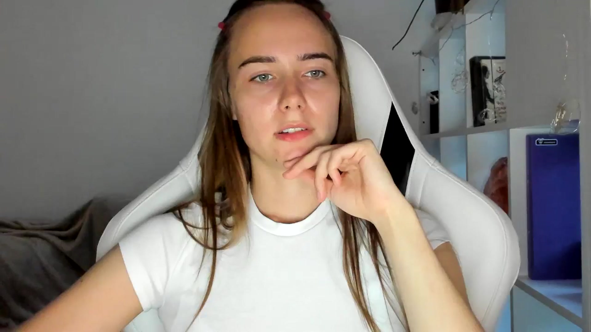 Gallery image thumbnail from OhAlisa's myfreecams stream on, 07/17/2025, 18:48 image 19 of 20
