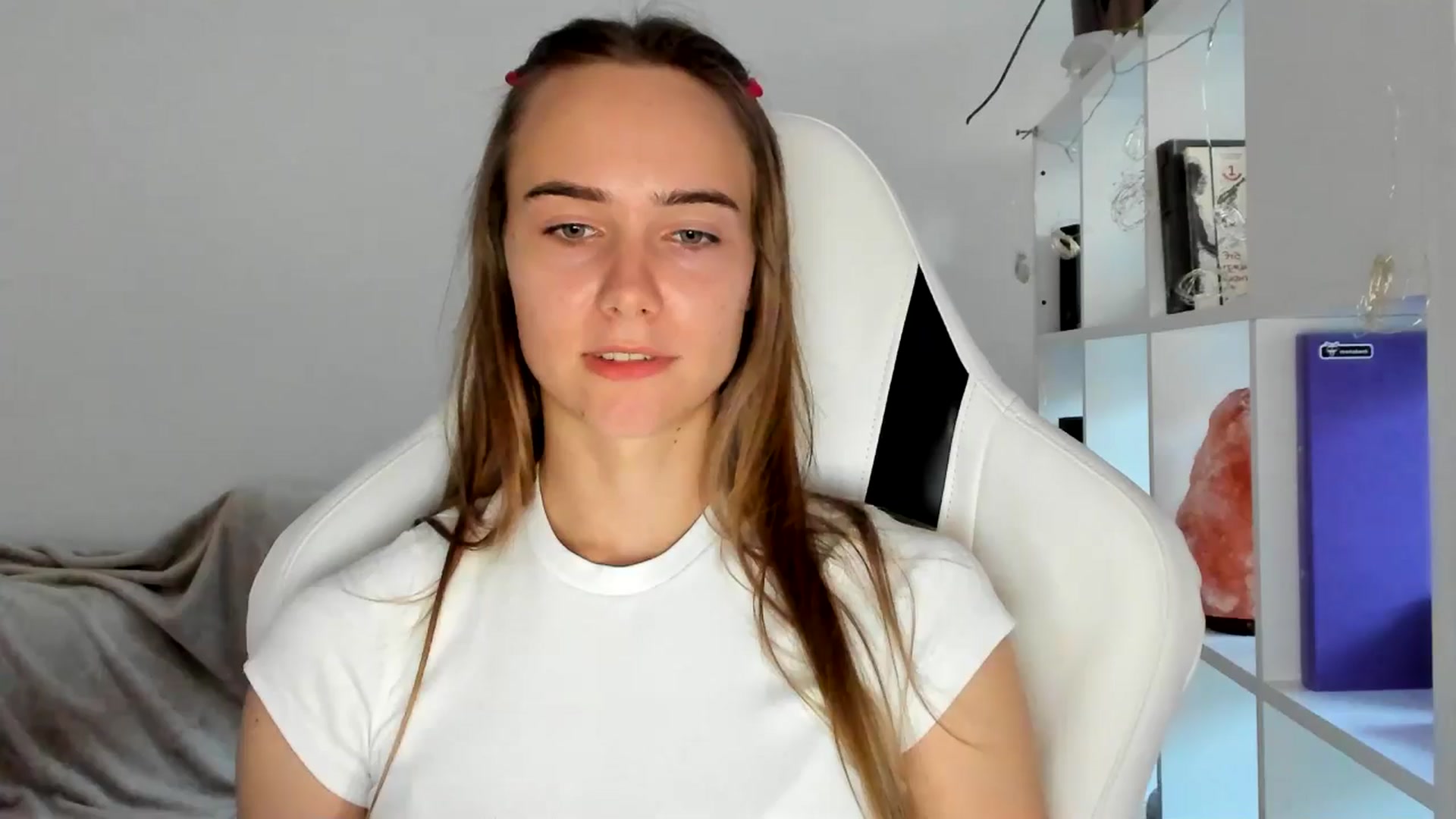 Gallery image thumbnail from OhAlisa's myfreecams stream on, 07/17/2025, 18:48 image 9 of 20