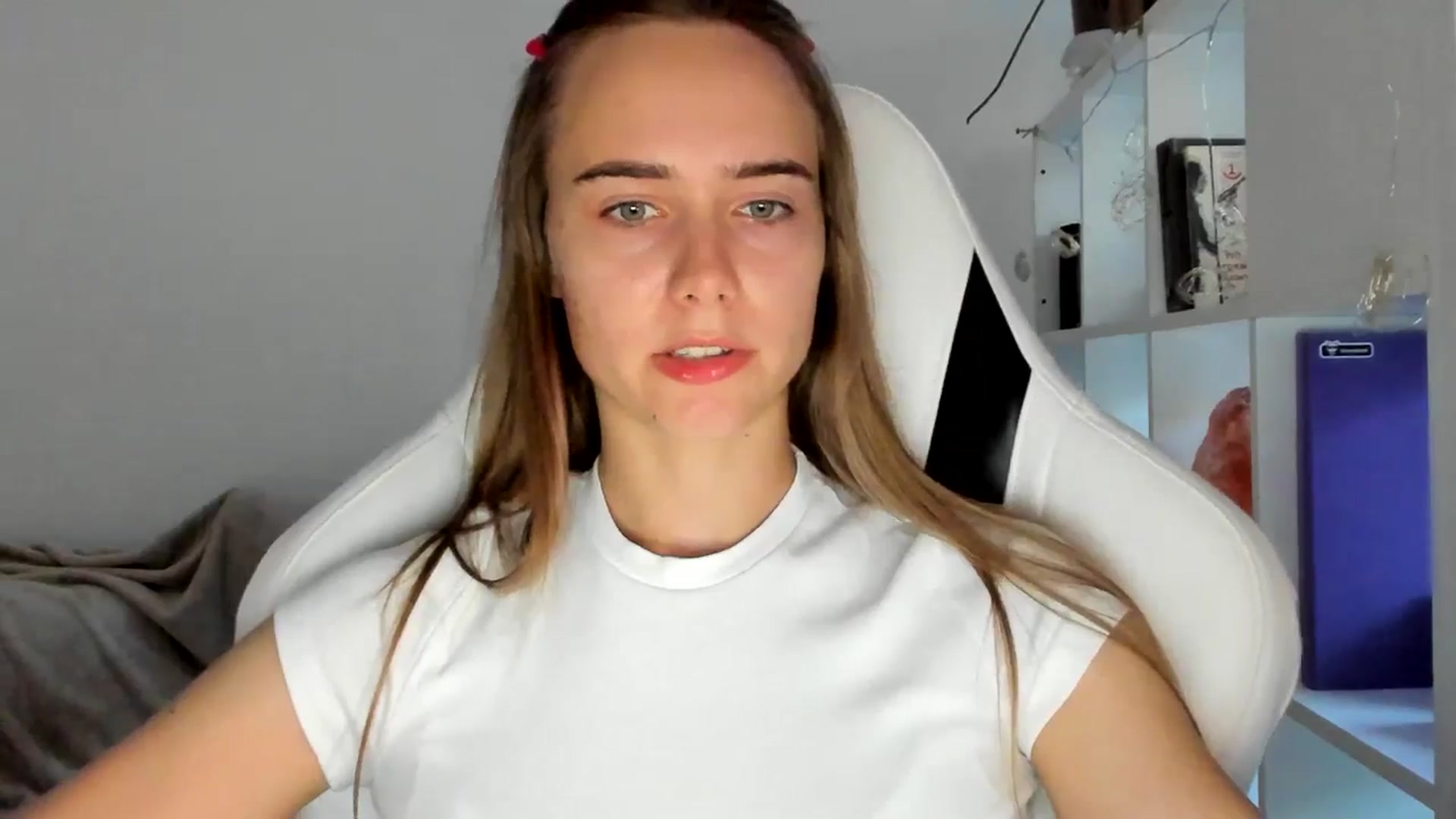 Gallery image thumbnail from OhAlisa's myfreecams stream on, 07/17/2025, 18:48 image 13 of 20