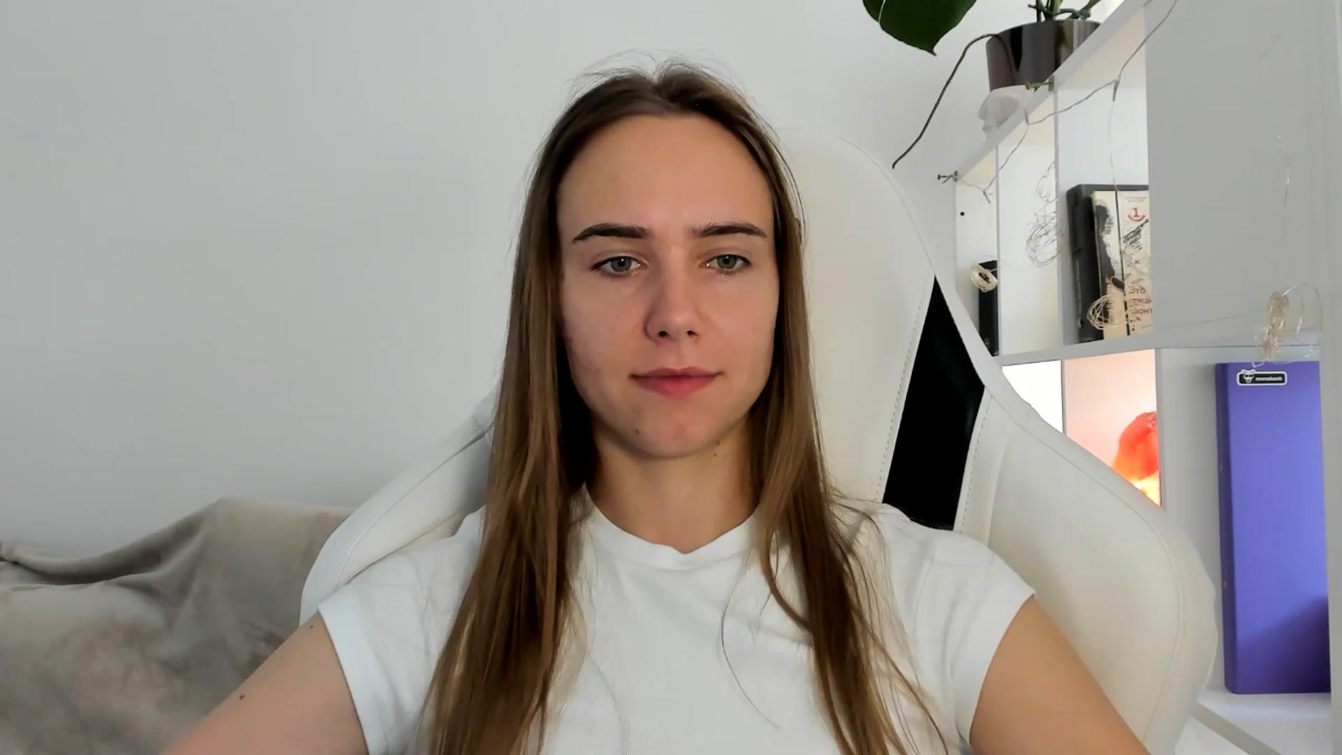 Gallery image thumbnail from OhAlisa's myfreecams stream on, 07/18/2025, 16:45 image 3 of 20