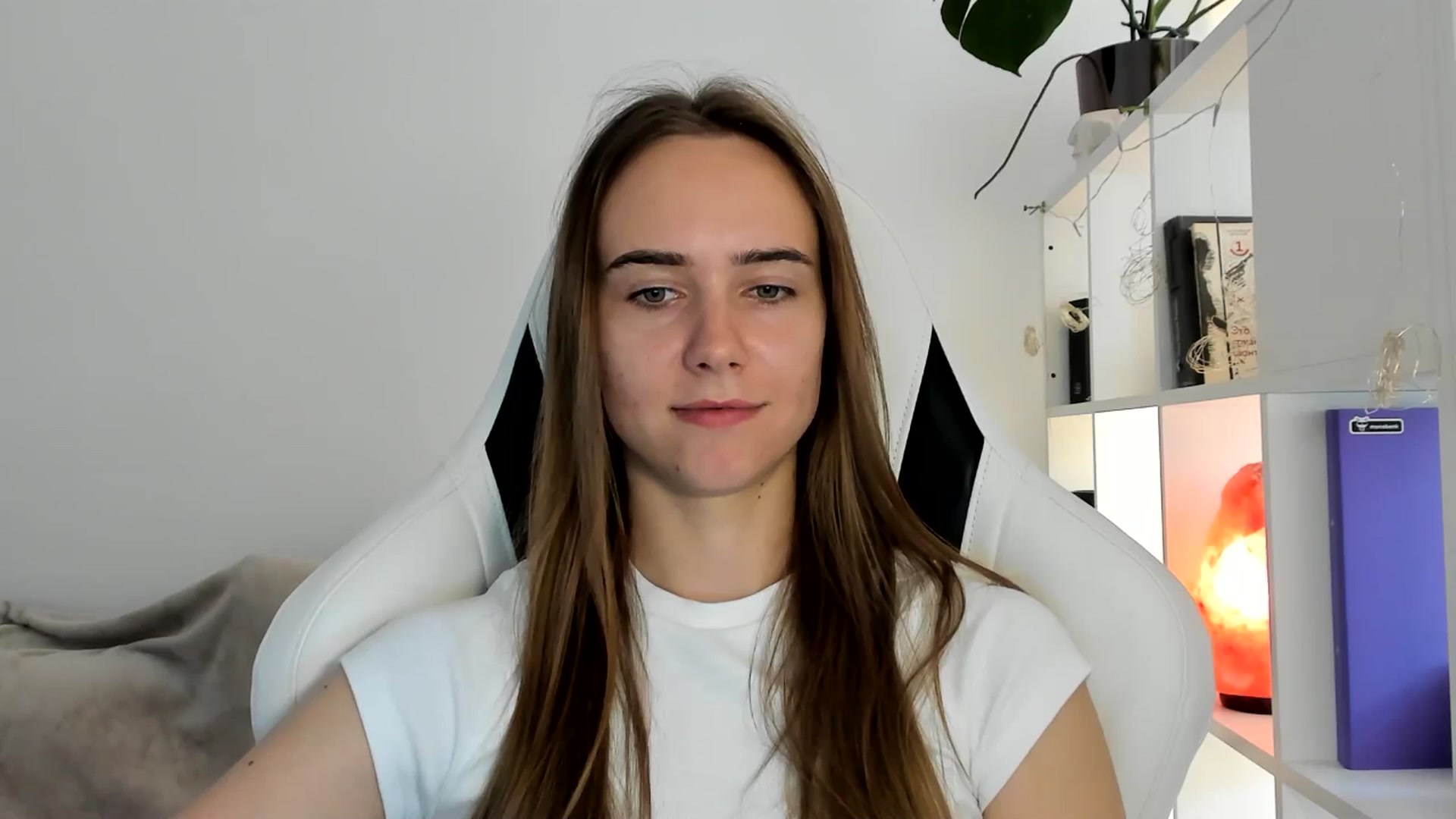 Gallery image thumbnail from OhAlisa's myfreecams stream on, 07/18/2025, 16:45 image 18 of 20
