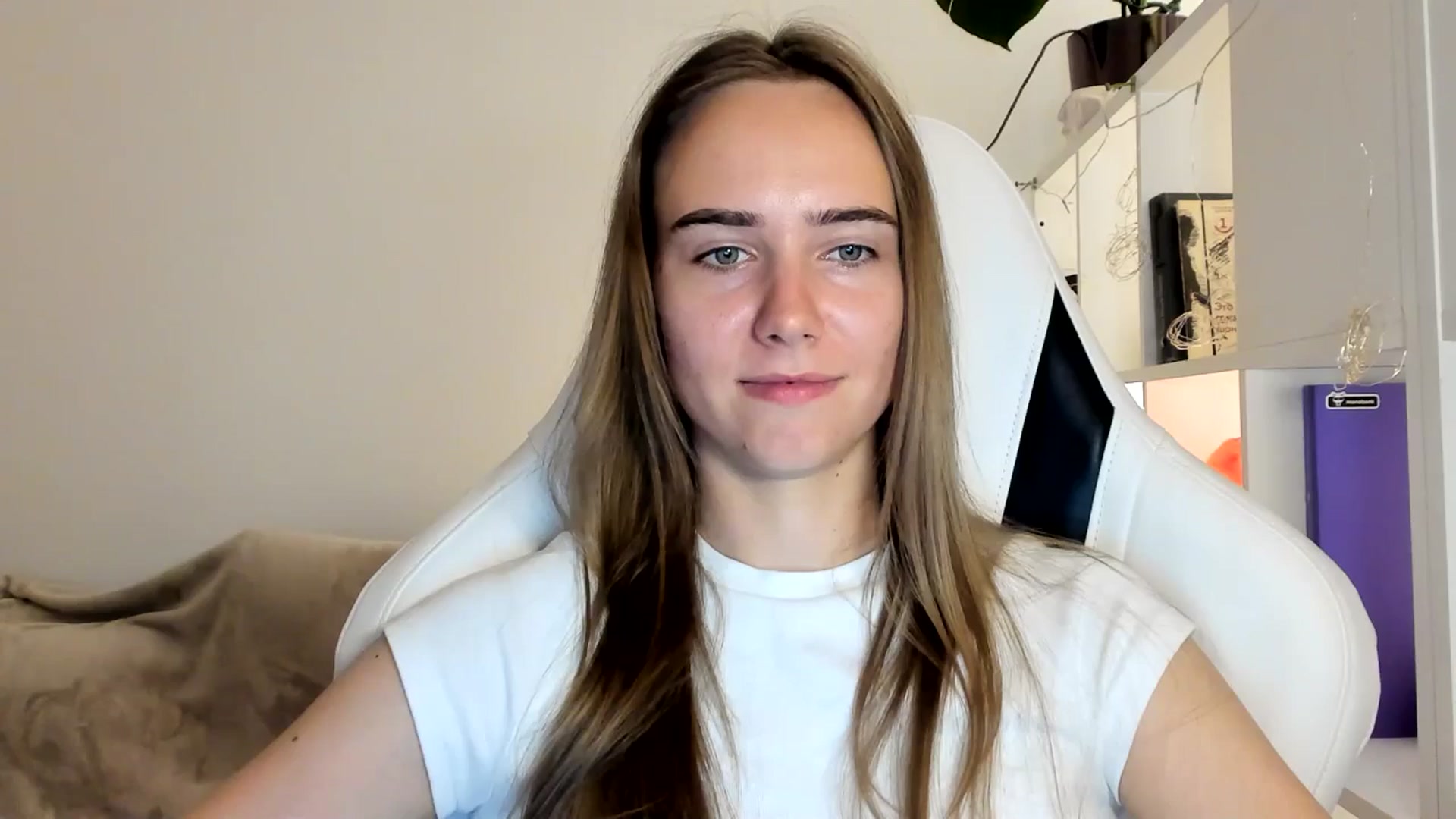 Gallery image thumbnail from OhAlisa's myfreecams stream on, 07/18/2025, 19:38 image 11 of 20