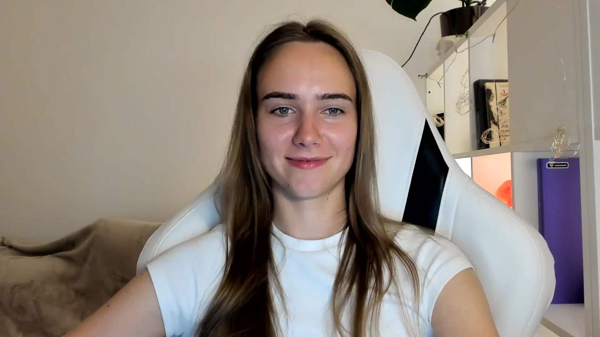 Gallery image thumbnail from OhAlisa's myfreecams stream on, 07/18/2025, 19:38 image 12 of 20