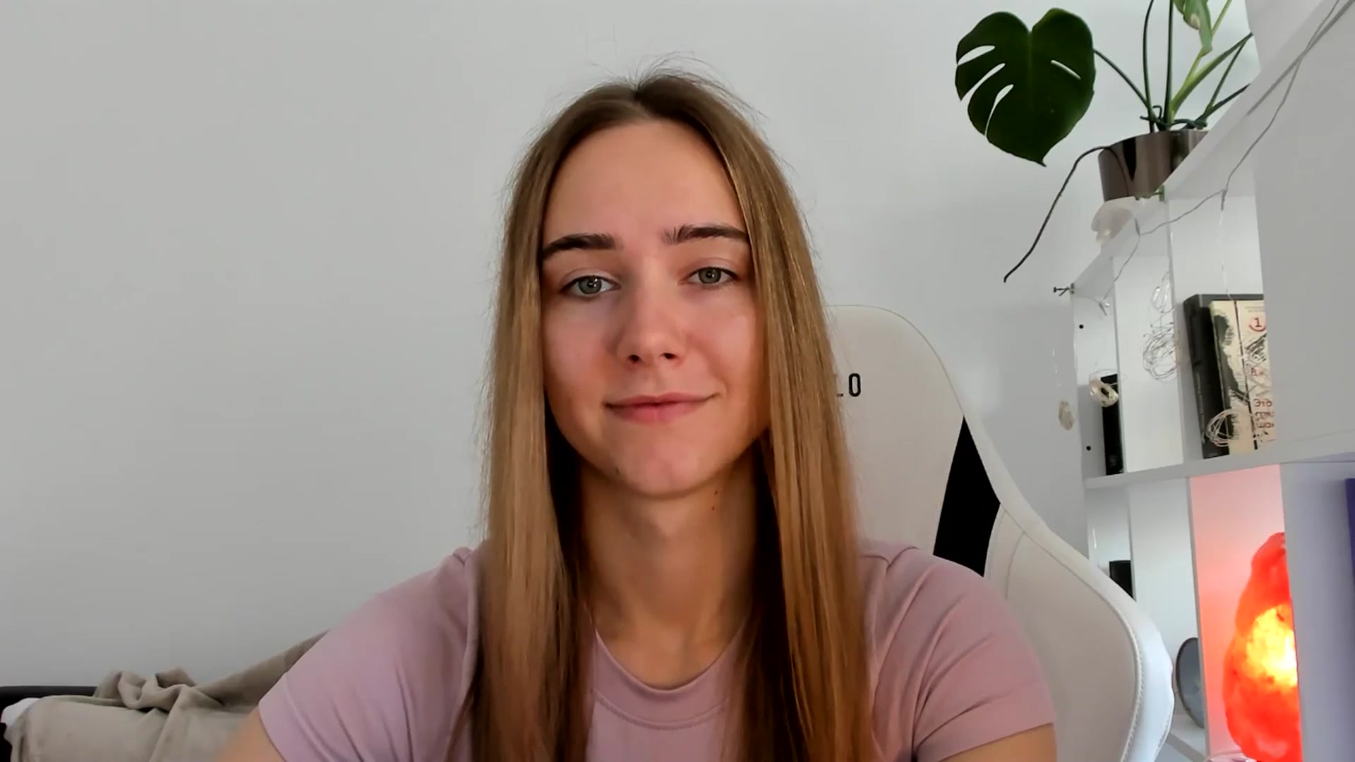 Gallery image thumbnail from OhAlisa's myfreecams stream on, 07/19/2025, 12:13 image 3 of 20