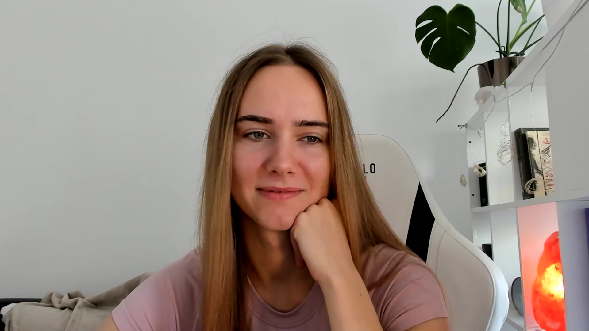 Gallery image thumbnail from OhAlisa's myfreecams stream on, 07/19/2025, 12:13 image 16 of 20