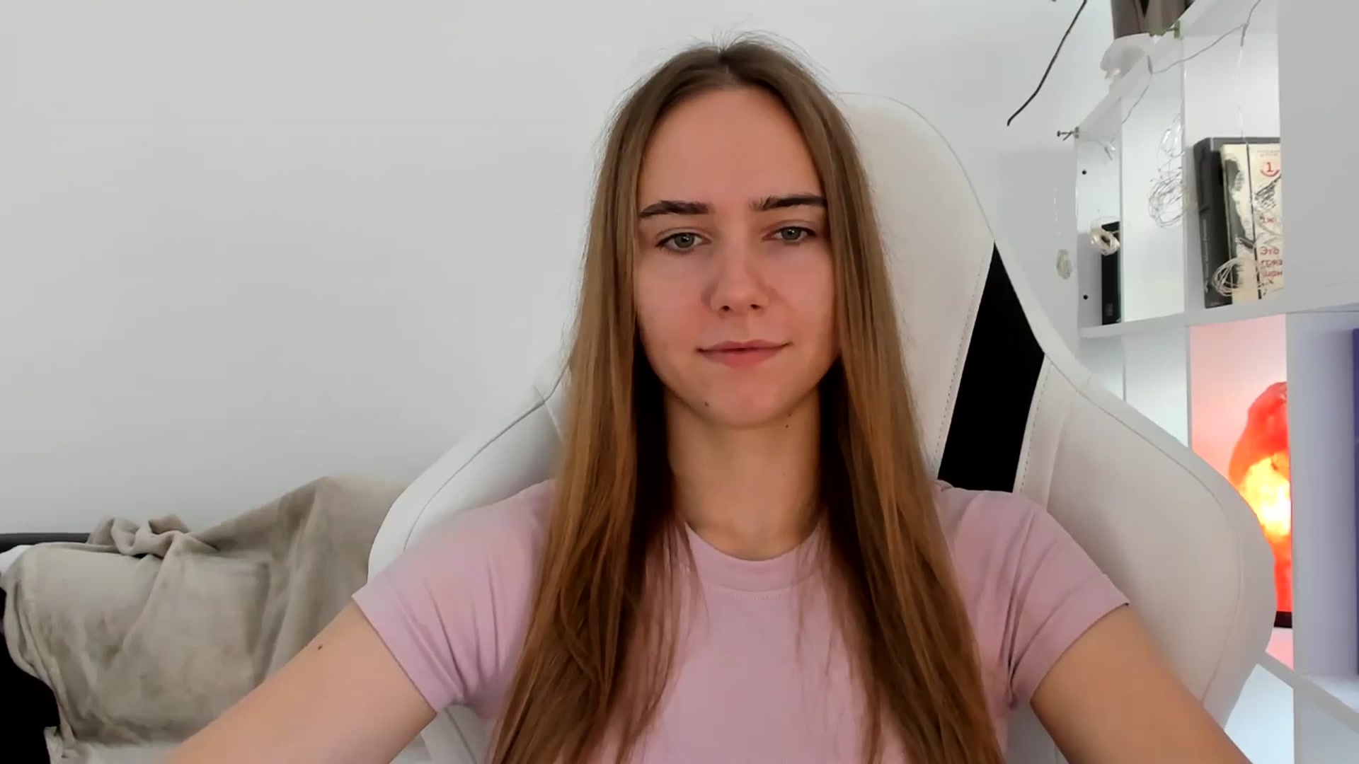 Gallery image thumbnail from OhAlisa's myfreecams stream on, 07/19/2025, 12:57 image 19 of 20