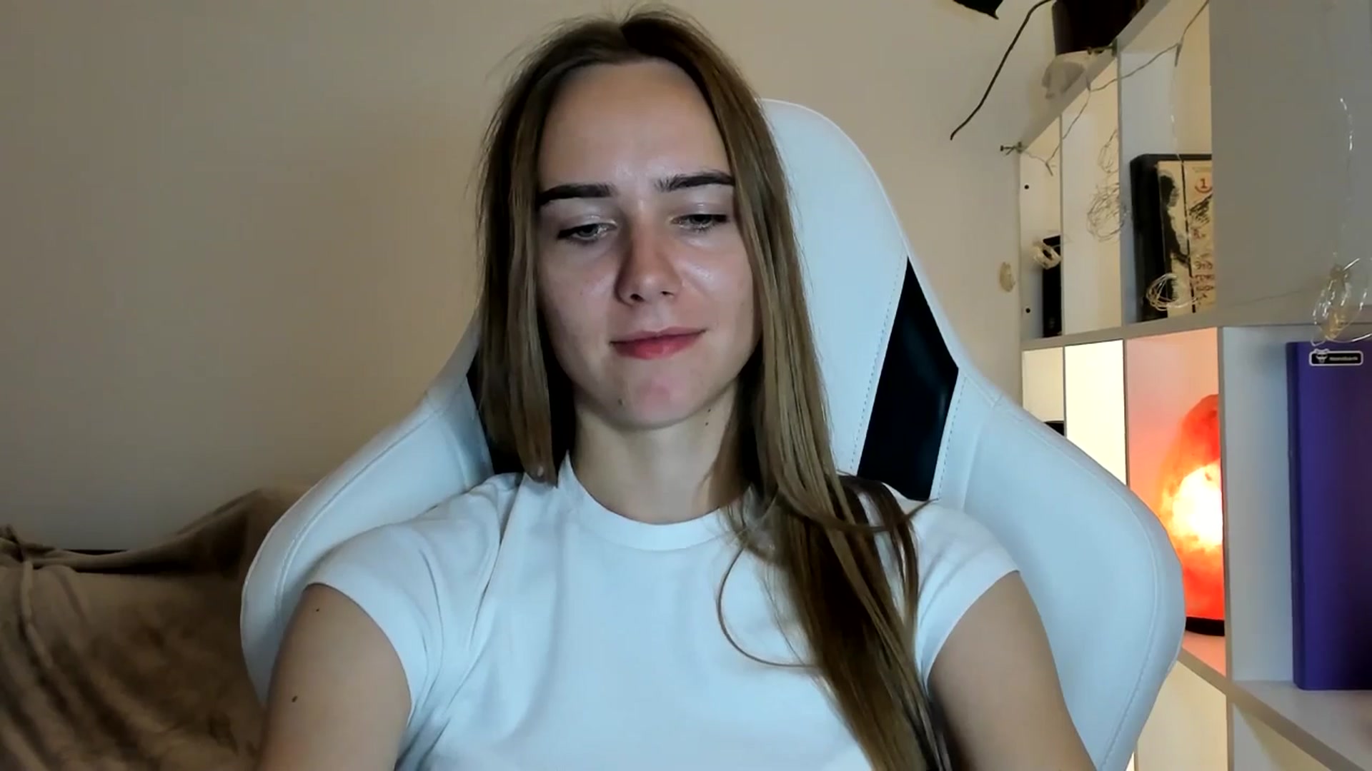 Gallery image thumbnail from OhAlisa's myfreecams stream on, 07/19/2025, 18:45 image 19 of 20