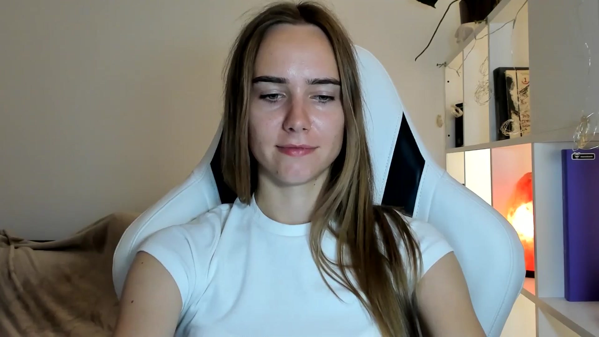 Gallery image thumbnail from OhAlisa's myfreecams stream on, 07/19/2025, 18:45 image 9 of 20
