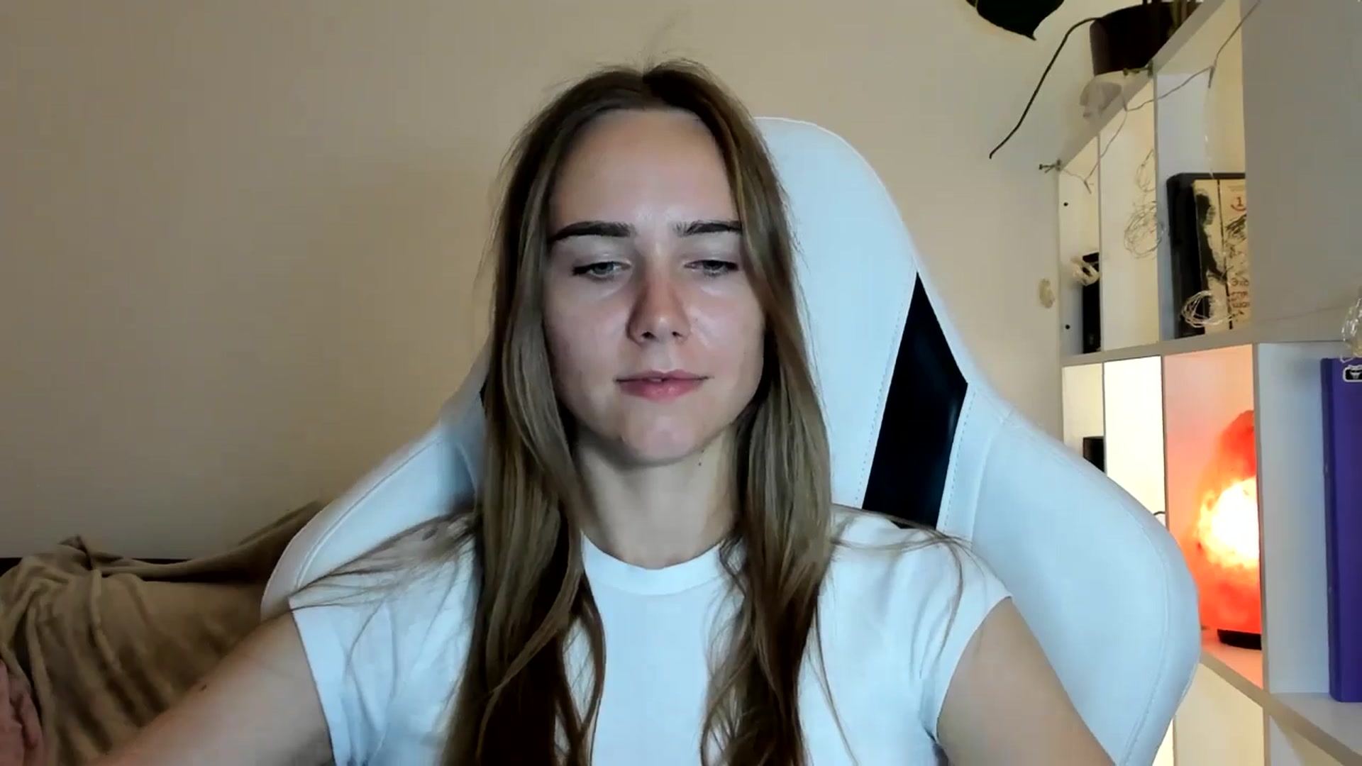 Gallery image thumbnail from OhAlisa's myfreecams stream on, 07/19/2025, 19:36 image 19 of 20