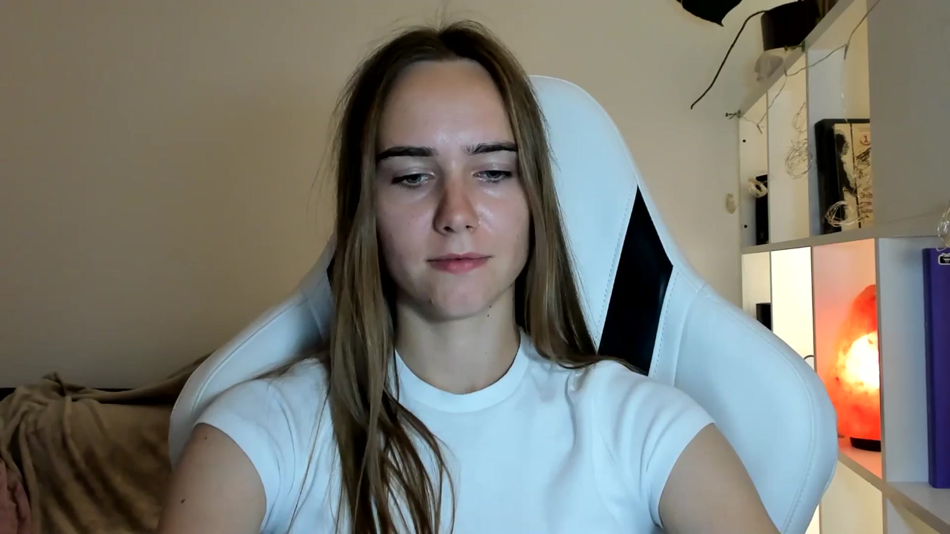 Gallery image thumbnail from OhAlisa's myfreecams stream on, 07/19/2025, 19:36 image 1 of 20
