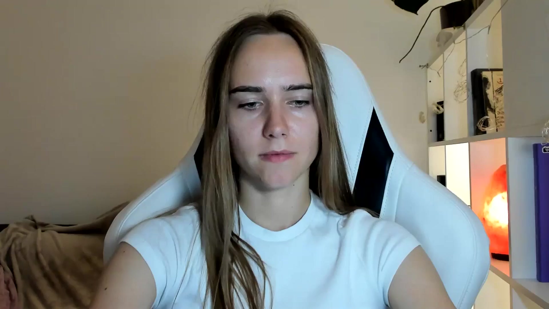 Gallery image thumbnail from OhAlisa's myfreecams stream on, 07/19/2025, 19:36 image 4 of 20