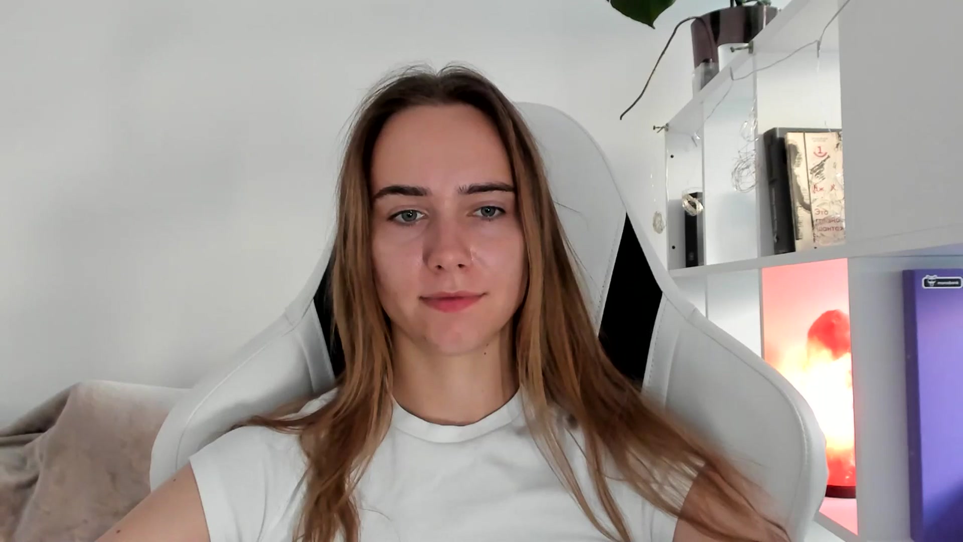 Gallery image thumbnail from OhAlisa's myfreecams stream on, 07/20/2025, 17:50 image 16 of 20