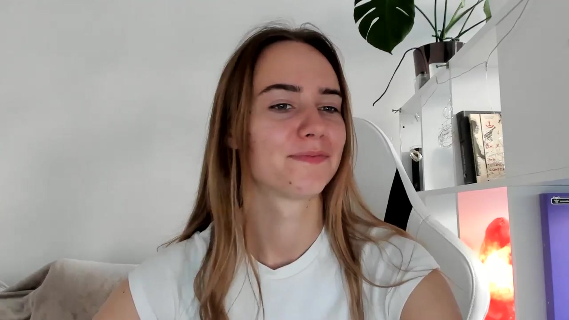 Gallery image thumbnail from OhAlisa's myfreecams stream on, 07/20/2025, 17:50 image 8 of 20