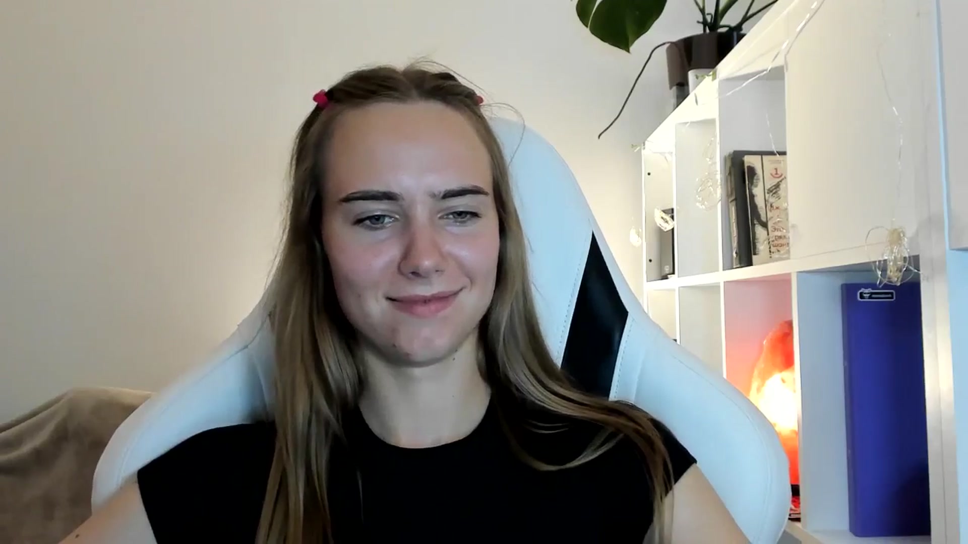 Gallery image thumbnail from OhAlisa's myfreecams stream on, 07/21/2025, 17:49 image 6 of 20