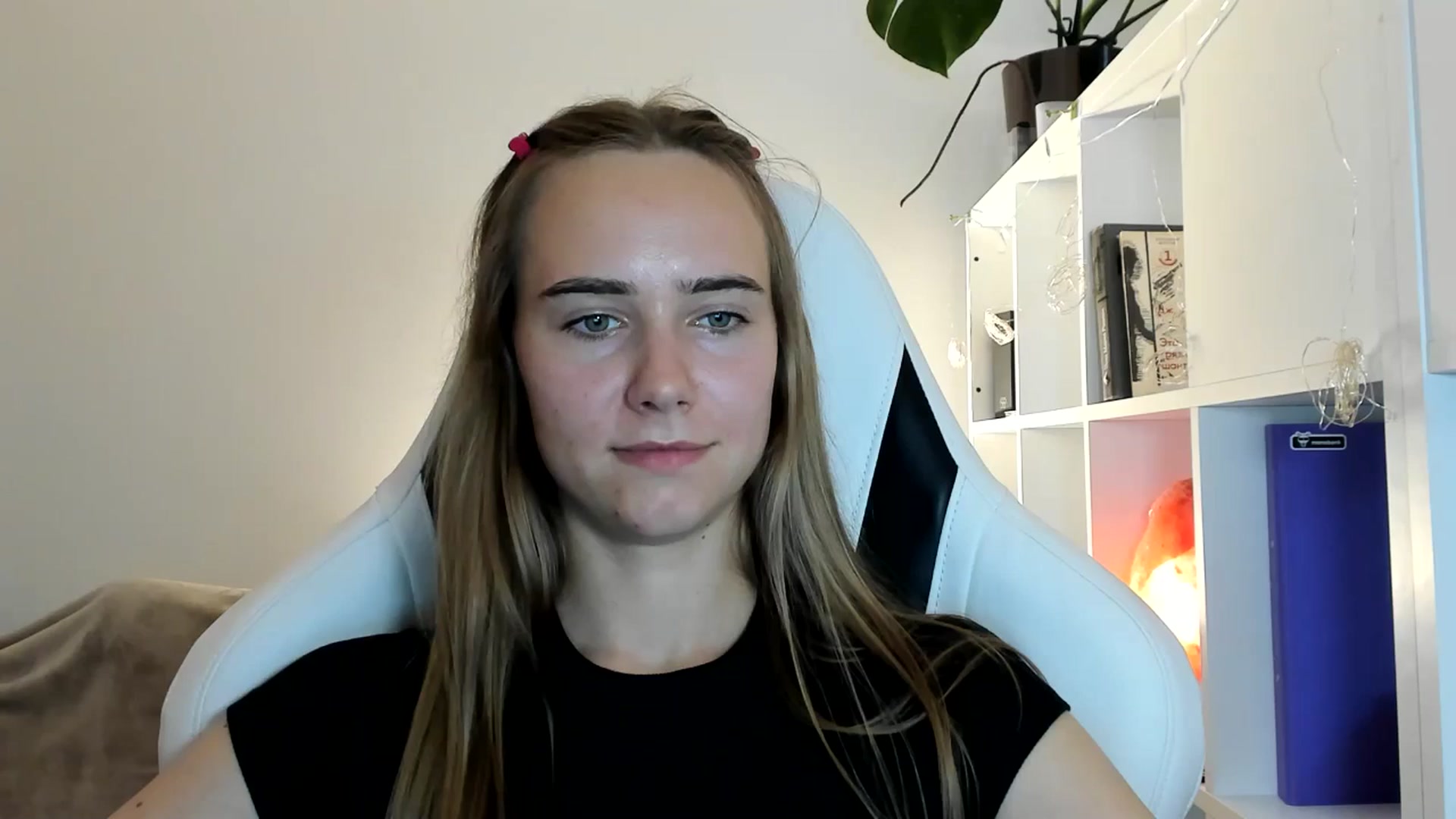 Gallery image thumbnail from OhAlisa's myfreecams stream on, 07/21/2025, 17:49 image 11 of 20