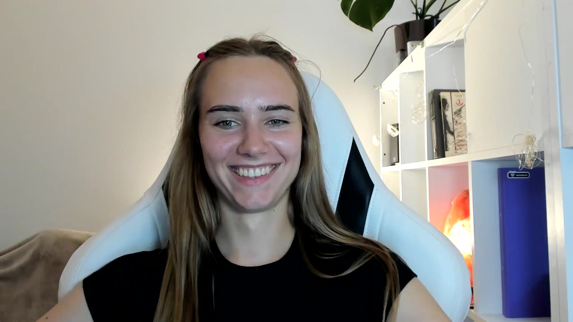 Gallery image thumbnail from OhAlisa's myfreecams stream on, 07/21/2025, 17:49 image 2 of 20