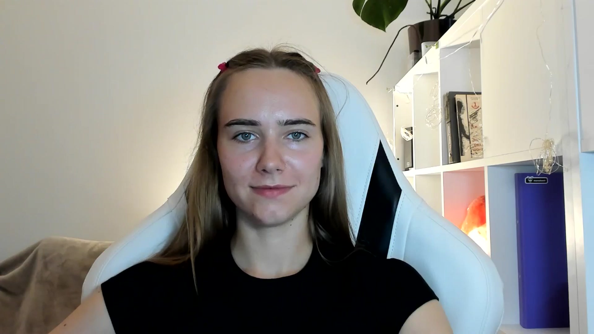 Gallery image thumbnail from OhAlisa's myfreecams stream on, 07/21/2025, 18:17 image 2 of 20