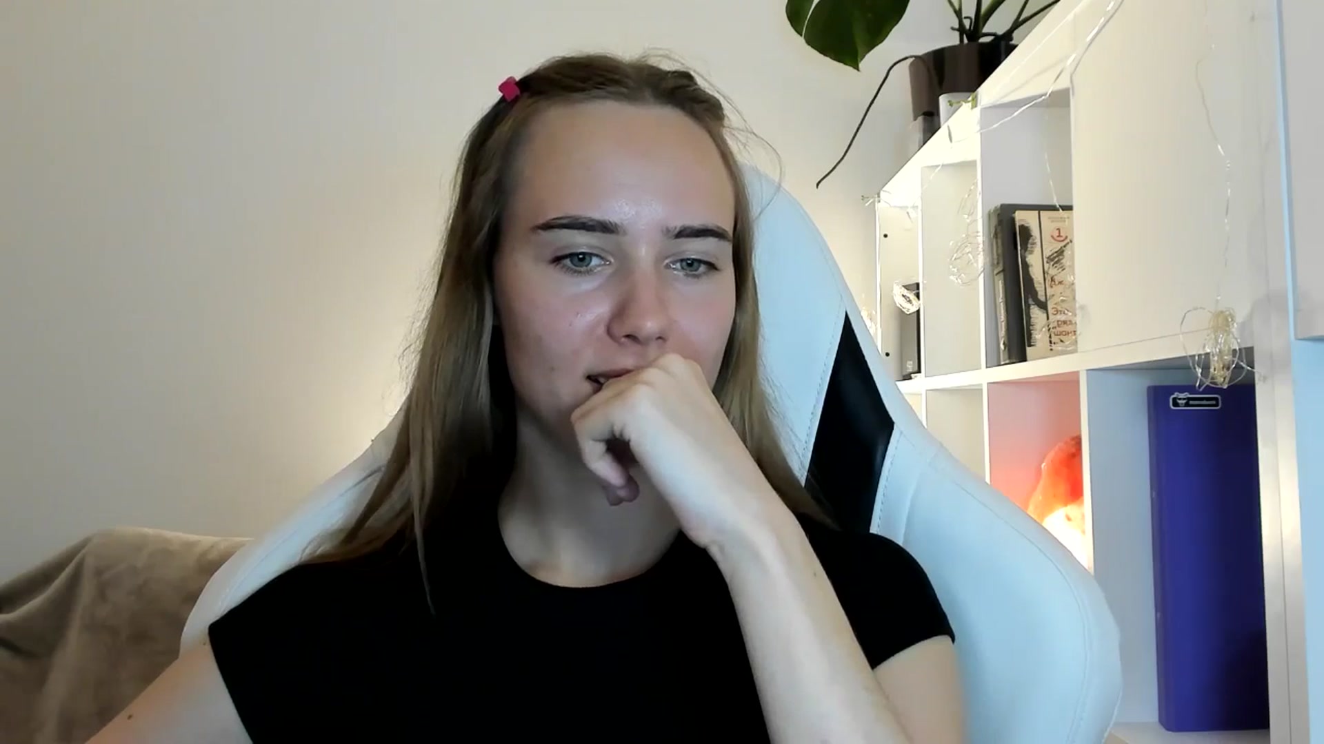 Gallery image thumbnail from OhAlisa's myfreecams stream on, 07/21/2025, 18:17 image 4 of 20