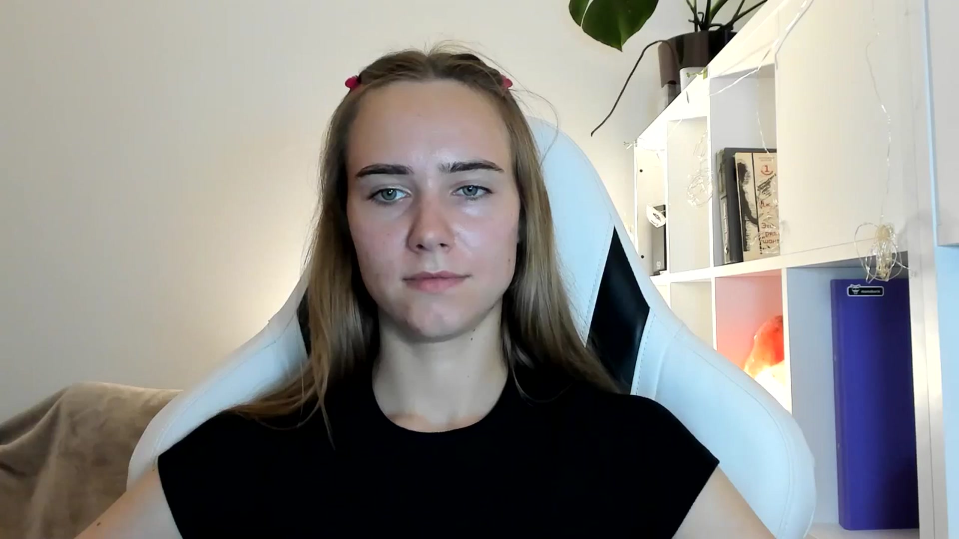 Gallery image thumbnail from OhAlisa's myfreecams stream on, 07/21/2025, 18:17 image 12 of 20