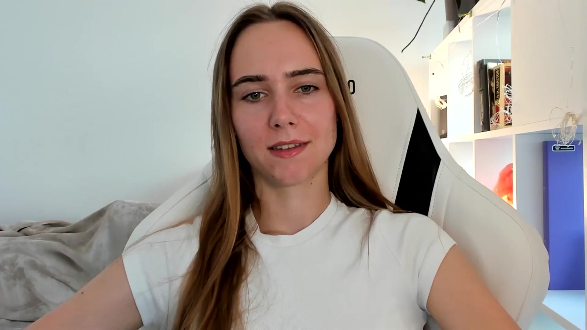 Gallery image thumbnail from OhAlisa's myfreecams stream on, 07/22/2025, 16:12 image 10 of 20
