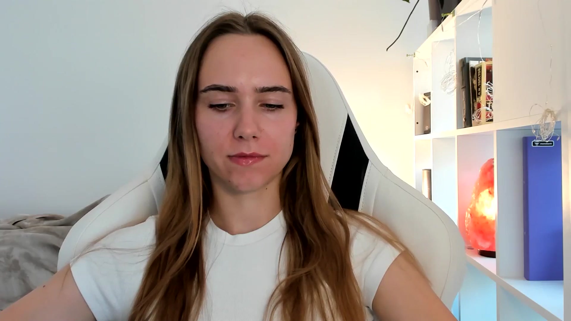 Gallery image thumbnail from OhAlisa's myfreecams stream on, 07/22/2025, 16:12 image 4 of 20