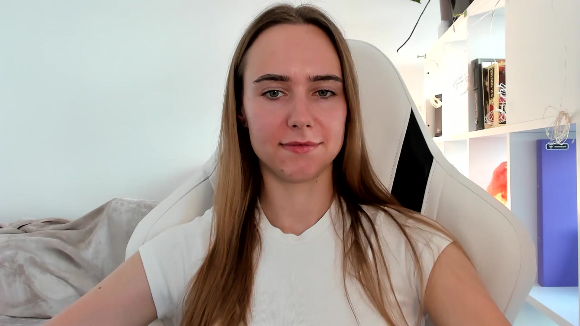 Gallery image thumbnail from OhAlisa's myfreecams stream on, 07/22/2025, 16:12 image 19 of 20