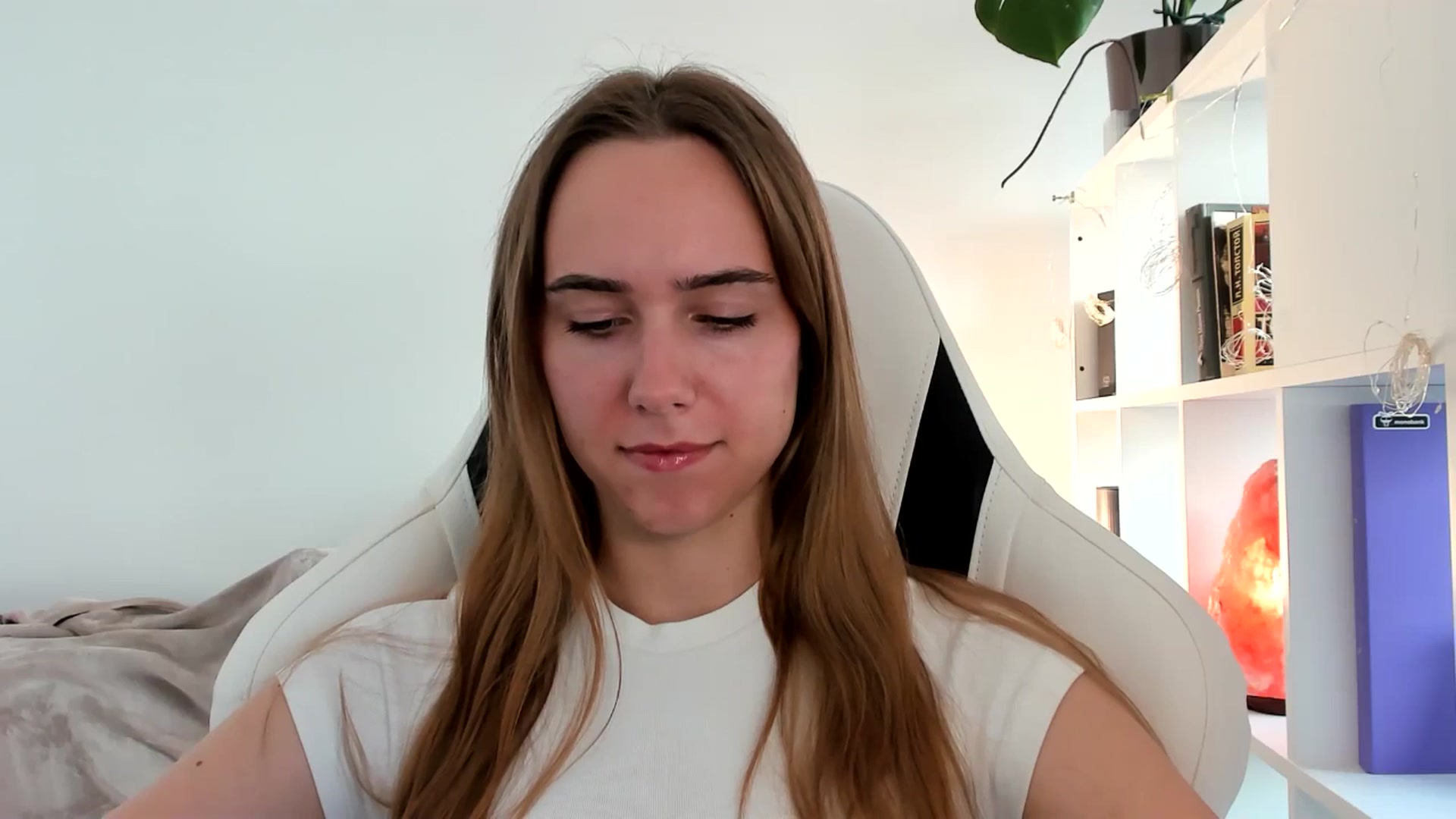 Gallery image thumbnail from OhAlisa's myfreecams stream on, 07/22/2025, 16:12 image 2 of 20
