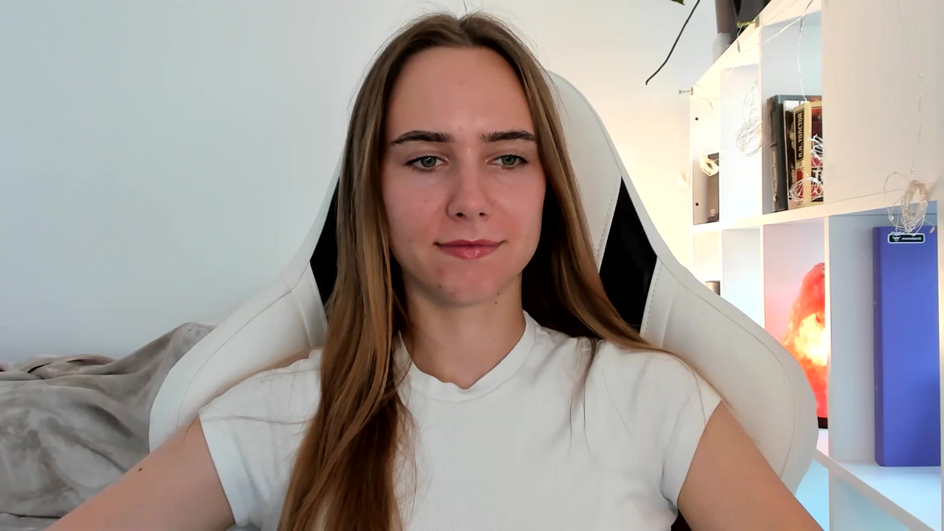 Gallery image thumbnail from OhAlisa's myfreecams stream on, 07/22/2025, 16:12 image 6 of 20