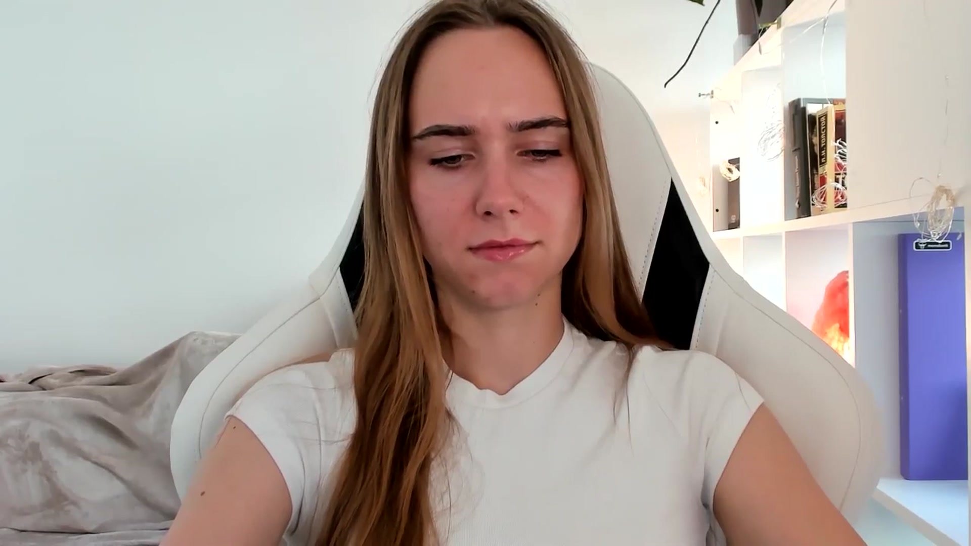 Gallery image thumbnail from OhAlisa's myfreecams stream on, 07/22/2025, 16:12 image 9 of 20