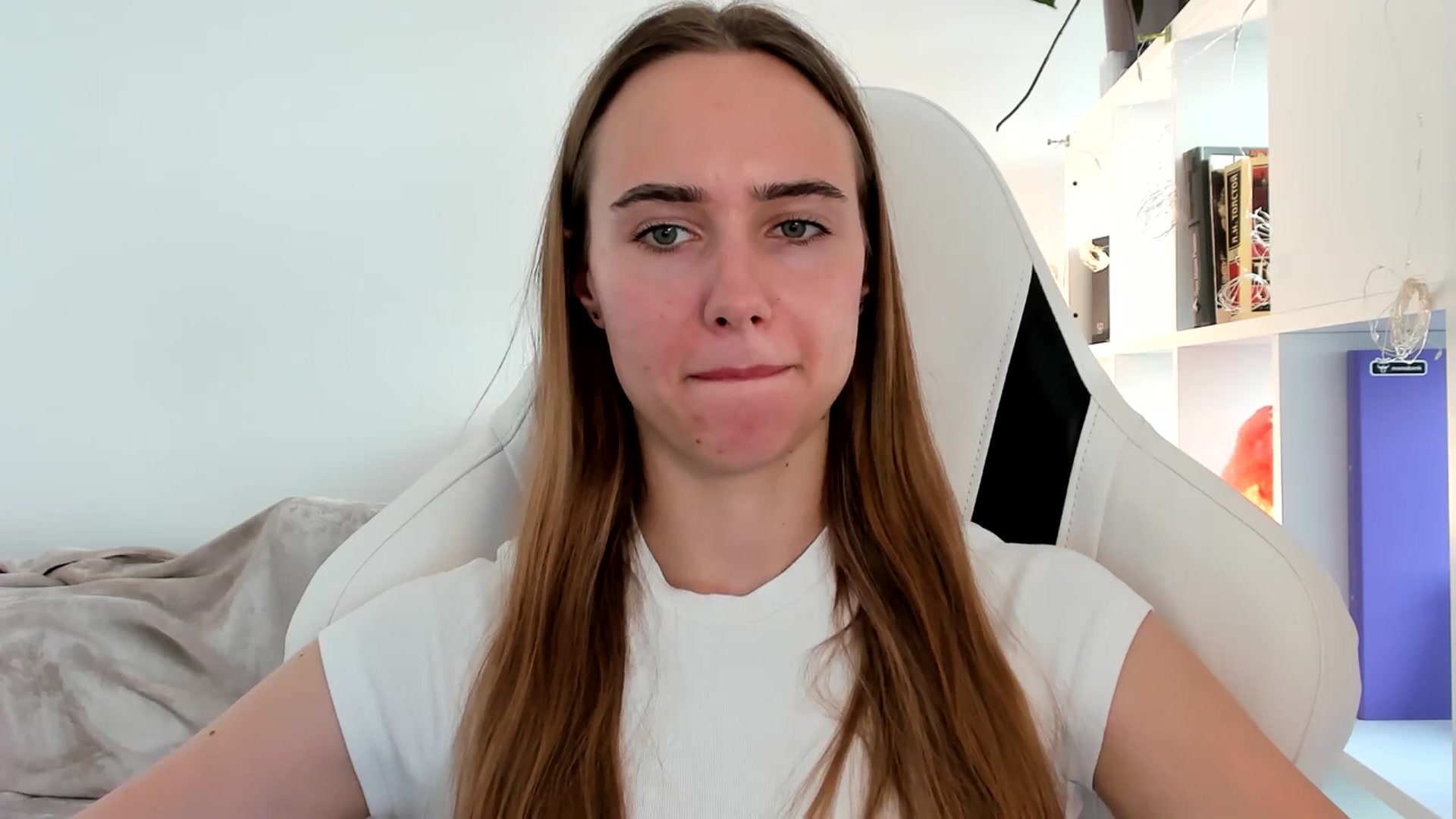 Gallery image thumbnail from OhAlisa's myfreecams stream on, 07/22/2025, 16:12 image 15 of 20