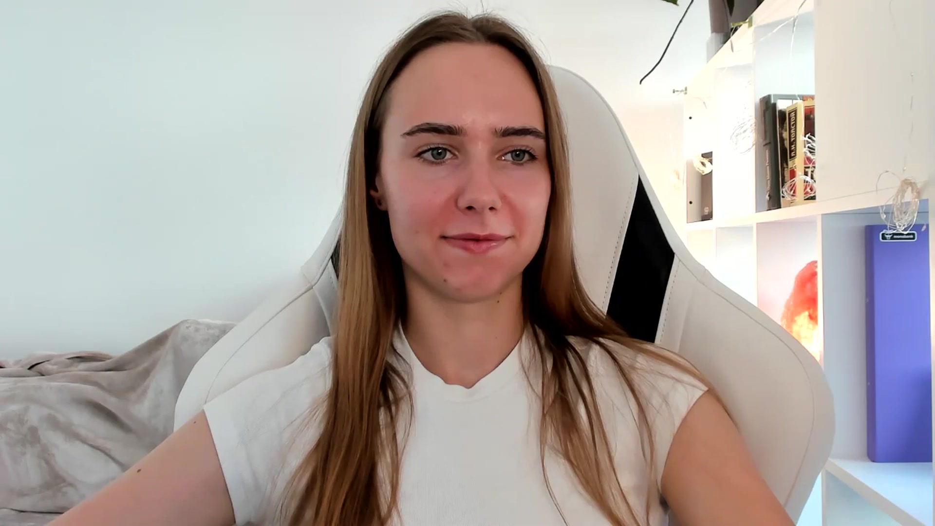 Gallery image thumbnail from OhAlisa's myfreecams stream on, 07/22/2025, 16:12 image 20 of 20