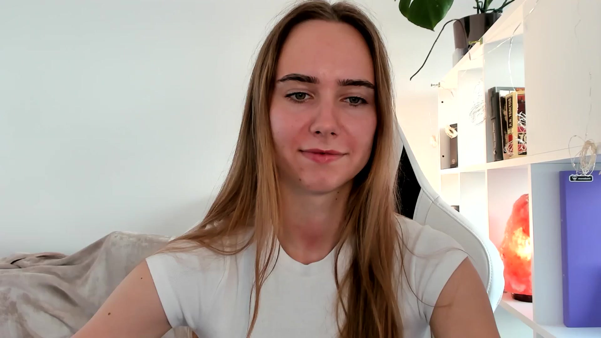 Gallery image thumbnail from OhAlisa's myfreecams stream on, 07/22/2025, 16:48 image 13 of 20